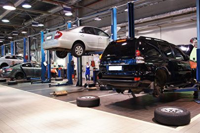 car repair e6b1bde8bda6e4bfaee79086