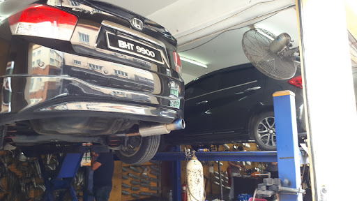 Kaki Exhaust