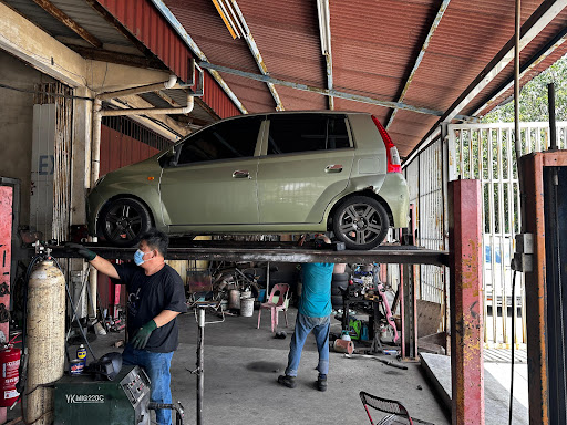 Sykt. Centre (1) Exhaust Specialist