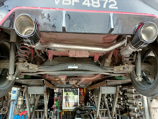 Pusat Ekzos & Tangki Air Kereta Indah