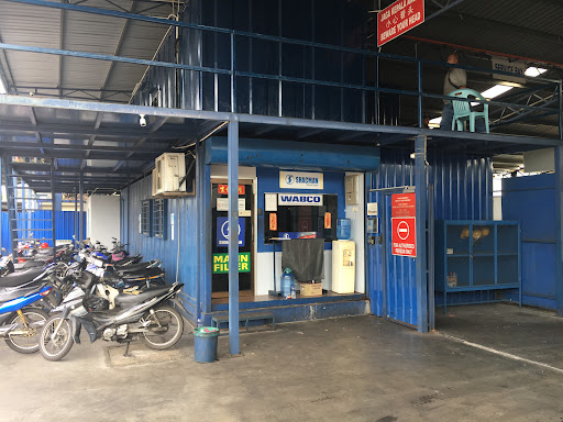 YonMing Auto & Industrial Parts (B'worth) S/B - Workshop