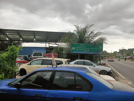 44 Automotive Garage