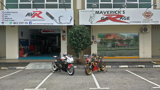 Mavericks Exhaust System