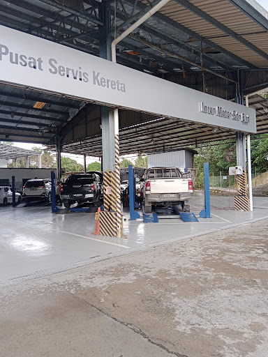 TOYOTA SERVICE CENTRE