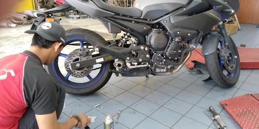 Extreme Exhaust Specialist Extreme Exhaust Specialist