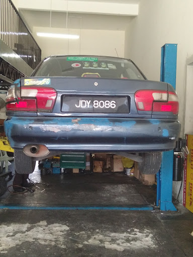 DESEN TRADING & AUTO SERVICE 利成汽車維修