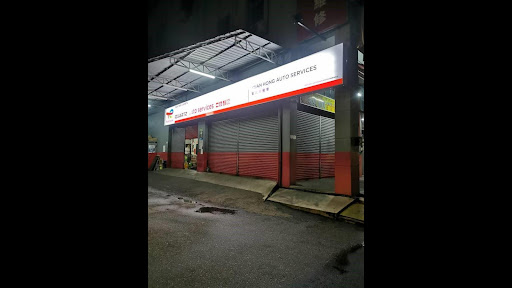 TotalEnergies Quartz Auto Services - Xuan Hong Auto Services