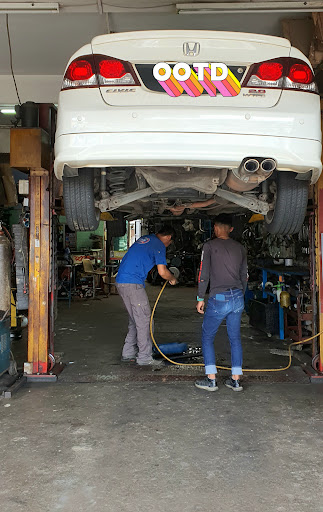 Fairos Maju Auto Garage