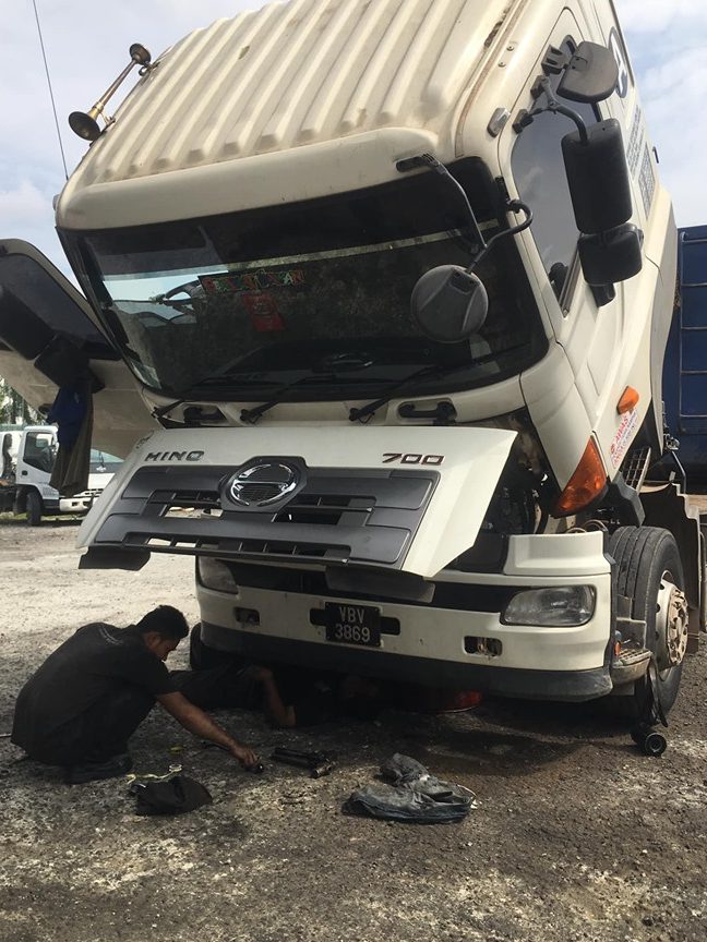 he motor bengkel membaiki mengubahsuai lori
