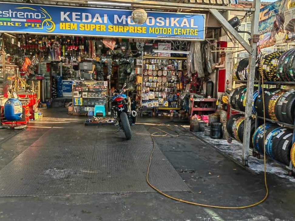 hem super surprise motor centre