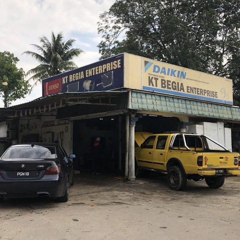 kedai ekzos terbaik di kampung baharu nilai