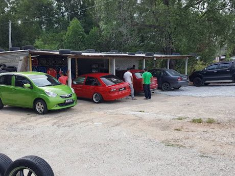 pekan motorsport kedai tintedbelakang mydin pekan 1